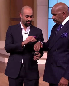 maneesh-shocks-steve-harvey